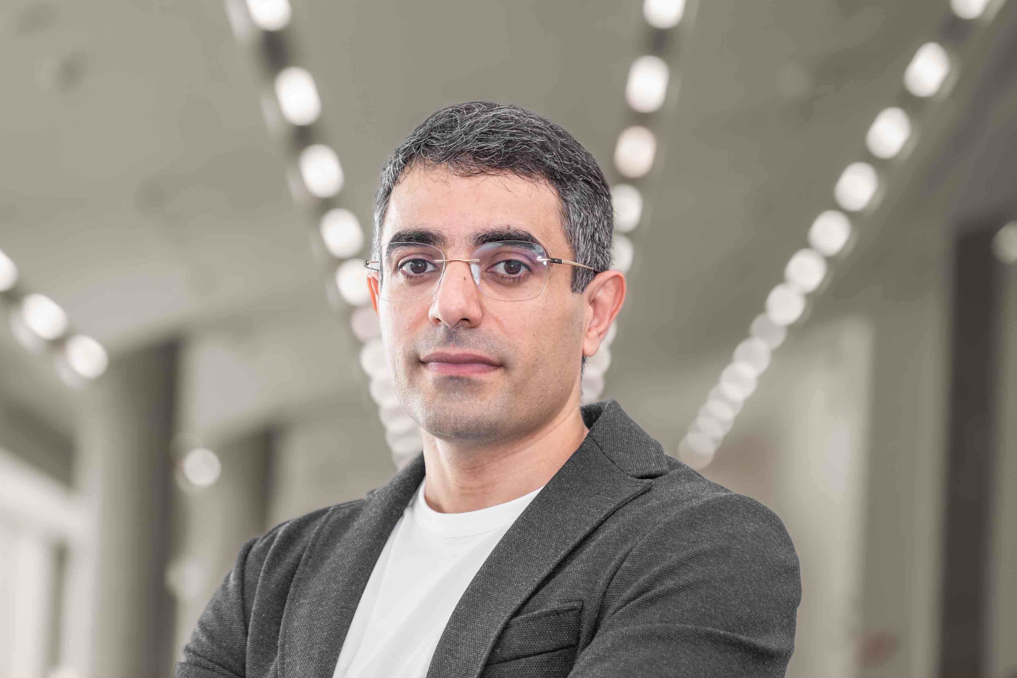 Shadfar Davoodi
